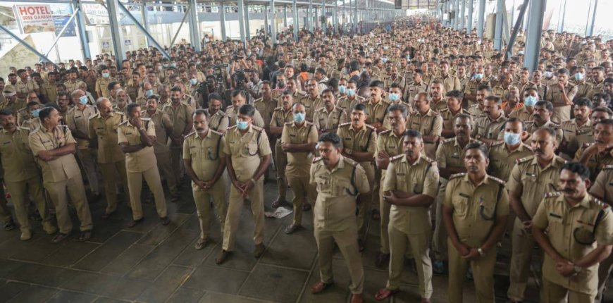 ശബരിമലയില്‍ പുതിയ പോലീസ് ബാച്ച് ചുമതലയേറ്റു