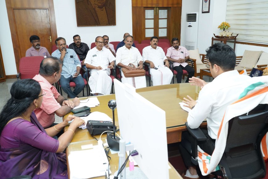 തദ്ദേശ തെരഞ്ഞെടുപ്പ്: രാഷ്ട്രീയ പാർട്ടി പ്രതിനിധികളുടെ യോഗം ചേർന്നു
