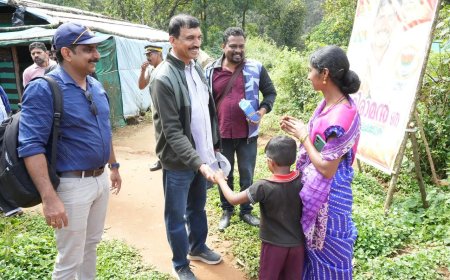 തിരഞ്ഞെടുപ്പ്: ജില്ലാ കളക്ടര്‍ ഇടമലക്കുടി സന്ദര്‍ശിച്ചു*