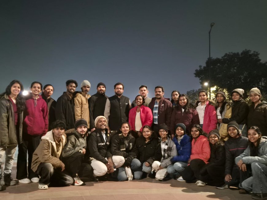 കേരളത്തിൽ നിന്നെത്തിയ സോഷ്യൽ വർക്ക് വിദ്യാർത്ഥികളുമായി സംവദിച്ച് എം.പി. ജോൺ ബ്രിട്ടാസ്