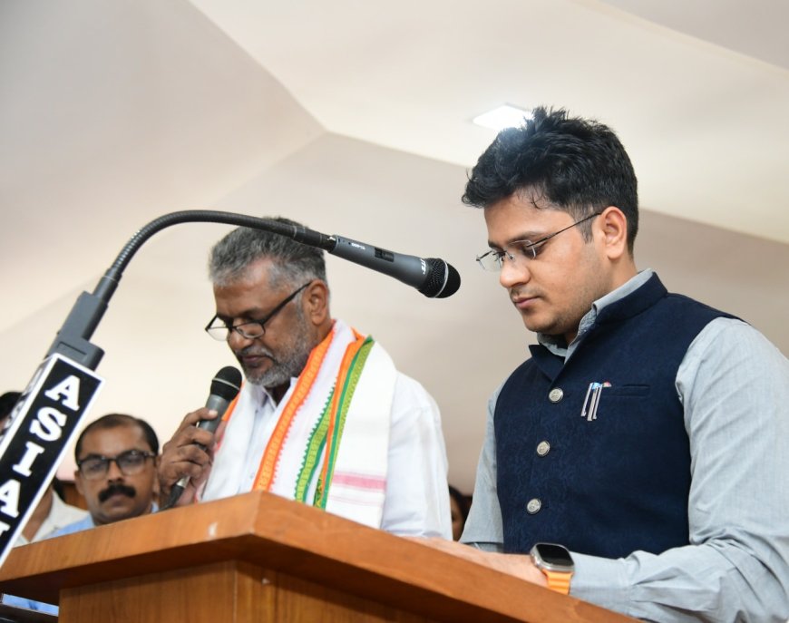 ജോഷി ഫിലിപ്പ്  കോട്ടയം   ജില്ലാ പഞ്ചായത്ത് പ്രസിഡന്റ്