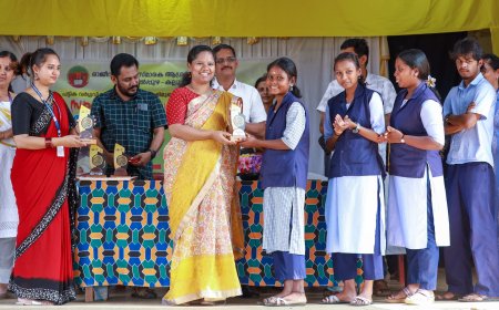 സർഗോത്സവം 2025: സംസ്ഥാനത്ത്മൂന്നാം സ്ഥാനം നേടിയ രാജീവ് ഗാന്ധി സ്മാരക ആശ്രമം സ്കൂളിലെ വിദ്യാർഥികളെ അനുമോദിച്ചു