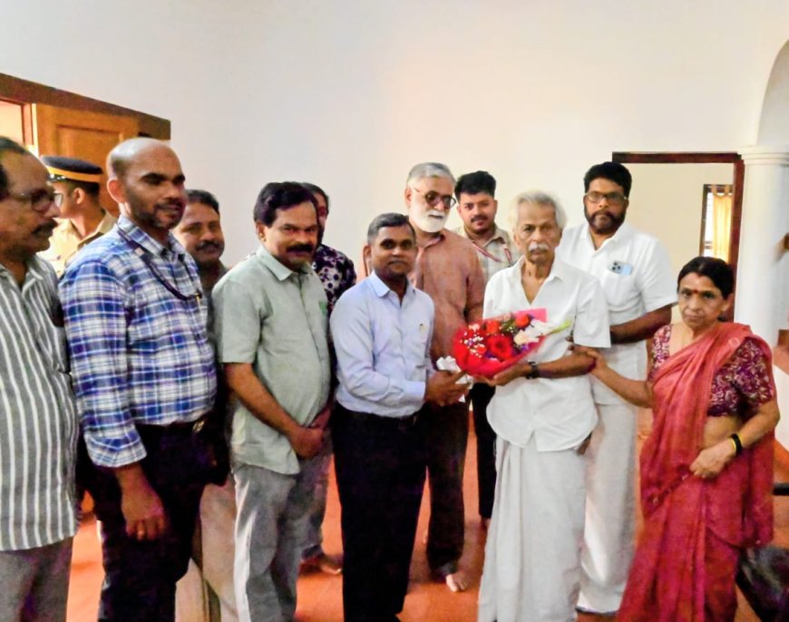 നവകേരളം സിറ്റിസൺ റെസ്പോൺസ് പ്രോഗ്രാം വികസന ക്ഷേമ പഠന പരിപാടി കാസർകോട് ജില്ലാതല ഉദ്ഘാടനം  വിഖ്യാത ശില്പി കാനായി കുഞ്ഞിരാമൻ നിർവ്വഹിച്ചു