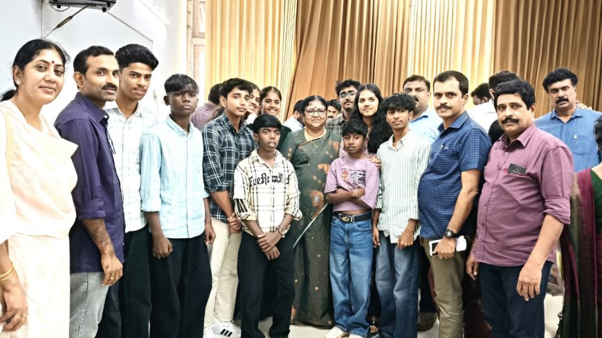 കലോത്സവം തീം സോങ്ങ് :  വിദ്യാർത്ഥികളെ അഭിനന്ദിച്ച് മന്ത്രി ഡോ: ആർ. ബിന്ദു