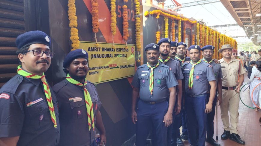 മൂന്ന് അമൃത് ഭാരത് എക്സ്പ്രസ് ട്രെയിനുകൾക്ക് തിരുവനന്തപുരത്ത് നിന്നും കന്നിയാത്ര; ഫ്ലാ​ഗ് ഓഫ് ചെയ്ത് പ്രധാനമന്ത്രി