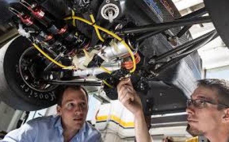 ഇലക്ട്രിക് വെഹിക്കിൾ സർവീസ് ടെക്നീഷ്യൻ കോഴ്സ് , തിരഞ്ഞടുക്കപ്പെടുന്നവർക്ക് സൗജന്യമായി പഠിക്കാൻ അവസരം