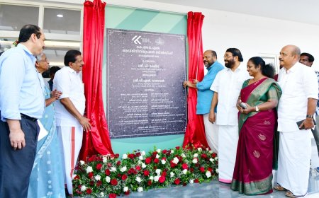 കേരളാ റബർ ലിമിറ്റഡ് അഡ്മിനിസ്ട്രേറ്റീവ് ബ്ലോക്ക് മന്ത്രി പി. രാജീവ് ഉദ്ഘാടനം ചെയ്തു