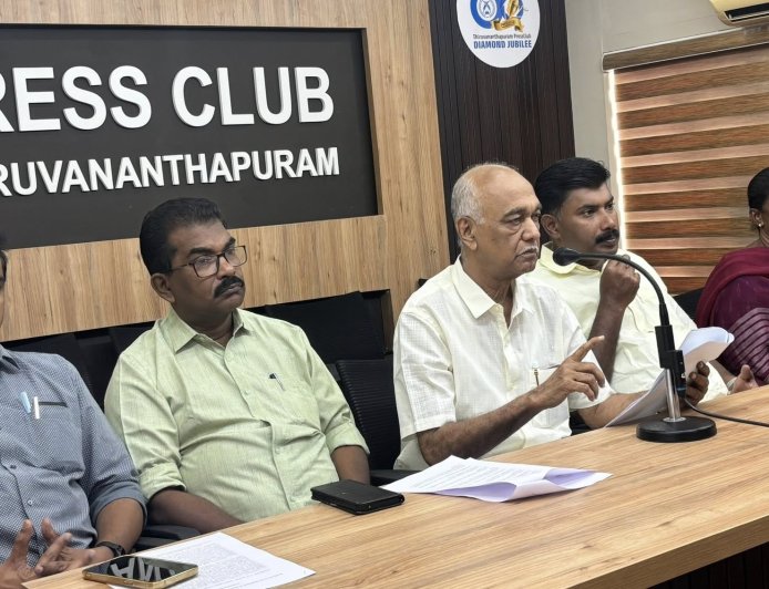 ഫെബ്രുവരി 12 ന് ദേശീയ പണിമുടക്കില്‍ കേരളം പൂര്‍ണമായും സ്തംഭിക്കും