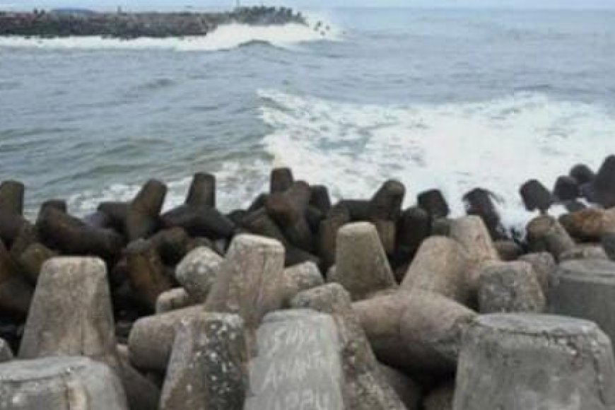 മുതലപ്പൊഴി: അപകടത്തിൽപ്പെട്ട മത്സ്യത്തൊഴിലാളി കുടുംബങ്ങൾക്ക് ധനസഹായം നൽകണം