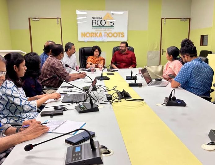 ഇസ്രയേൽ–ഇറാൻ സംഘർഷം;  സ്ഥിതിഗതികള്‍ വിലയിരുത്തി അവലോകന യോഗം