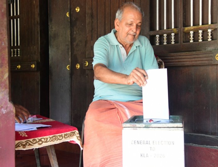 കോട്ടയം ജില്ലയില്‍ വീട്ടില്‍ വോട്ട് ചെയ്തത് 15681 പേര്‍