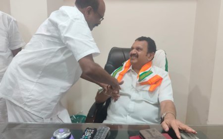 കെ മുരളീധരന് വഴങ്ങി നേതൃത്വം;ആരോഗ്യവും ഒപ്പം ദേവസ്വവും