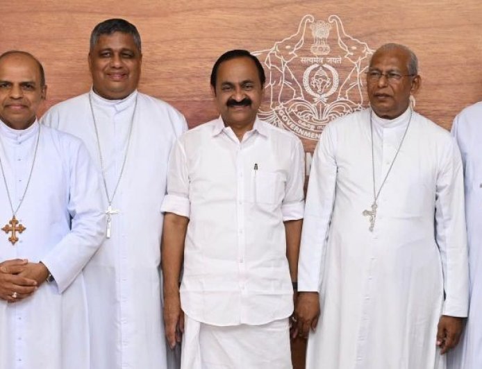 സീറോമലബാർസഭ പ്രതിനിധി സംഘം മുഖ്യമന്ത്രിയെ സന്ദർശിച്ചു.