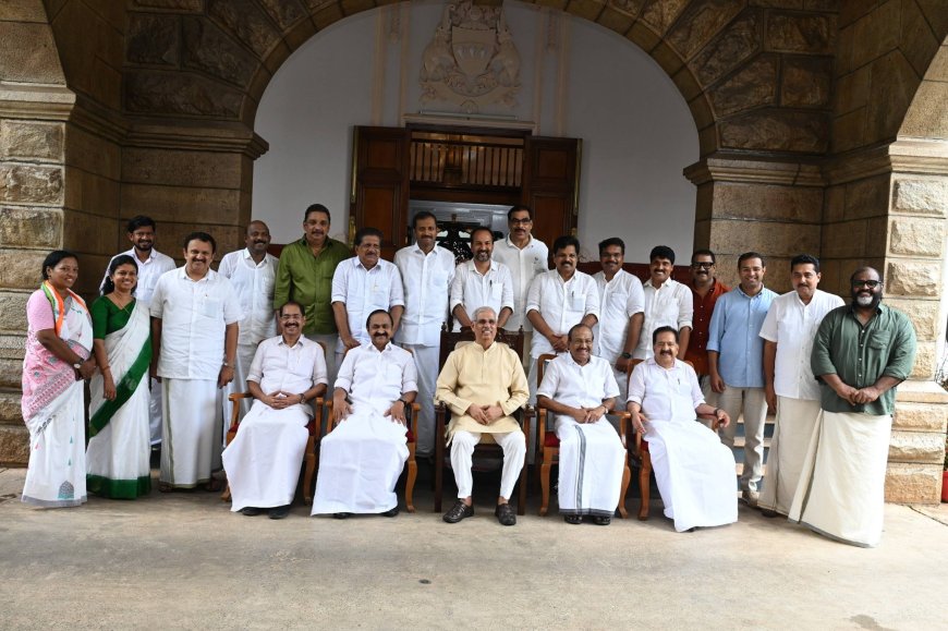 വി.ഡി. സതീശൻ മന്ത്രിസഭ സത്യപ്രതിജ്ഞ ചെയ്തു