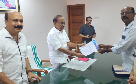 അക്ഷയ കേന്ദ്രങ്ങൾ നേരിടുന്ന പ്രശ്നങ്ങൾ ഗൗരവമുള്ളത് -മന്ത്രി കുഞ്ഞാലികുട്ടി