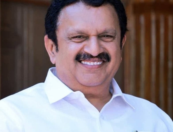 കുടുംബാരോഗ്യ കേന്ദ്രങ്ങൾ ശക്തിപ്പെടുത്തും;   152 തസ്തികകൾ അനുവദിച്ച് ഉത്തരവായി : മന്ത്രി കെ.മുരളീധരൻ