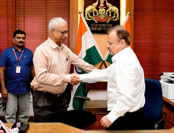 കേരളത്തിൻ്റെ ചീഫ് സെക്രട്ടറിയായി ബിശ്വനാഥ് സിൻഹ ചുമതലയേൽക്കുന്നു