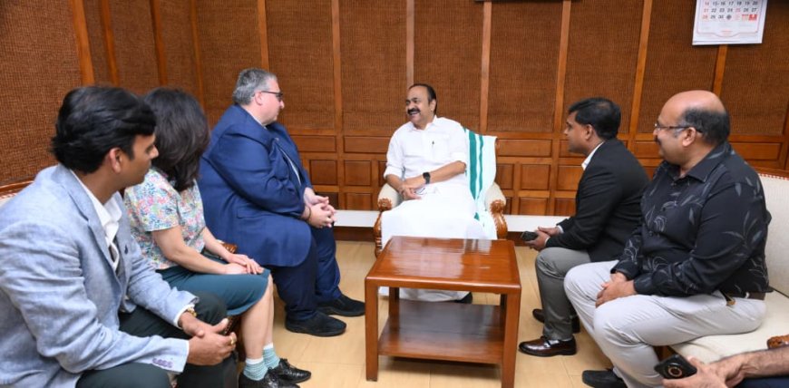 കേരള നിയമസഭ സന്ദർശിച്ച് ഓസ്‌ട്രേലിയയിലെ വിക്ടോറിയ പാർലമെന്റ് ചീഫ് വിപ്പ്