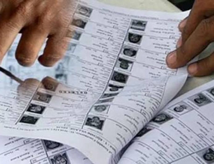 വോട്ടർ പട്ടികയിൽ പേര് ചേർക്കാൻ പുതിയ നിബന്ധന; മാതാപിതാക്കളുടെ എസ്ഐആർ വിവരങ്ങൾ നിർബന്ധമാക്കി തെരഞ്ഞെടുപ്പ് കമ്മീഷൻ