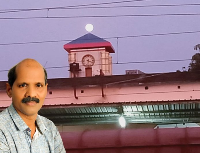 കോഴിക്കോട് റെയിൽവേ സ്റ്റേഷനിലെ ക്ലോക്ക് ടവർ ചിത്രം, കൗതുക കാഴ്ച നൽകുന്ന ചരിത്രാവശേഷിപ്പായി..