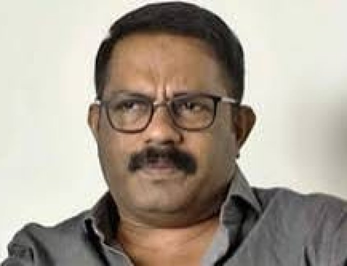 . കെ. കാളൻ ഭവന പദ്ധതിയിലെ അഴിമതി ആരോപണം: ഉന്നതതല അന്വേഷണത്തിന് തദ്ദേശ സ്വയംഭരണ വകുപ്പ് മന്ത്രി കെ. എം. ഷാജി ഉത്തരവിട്ടു