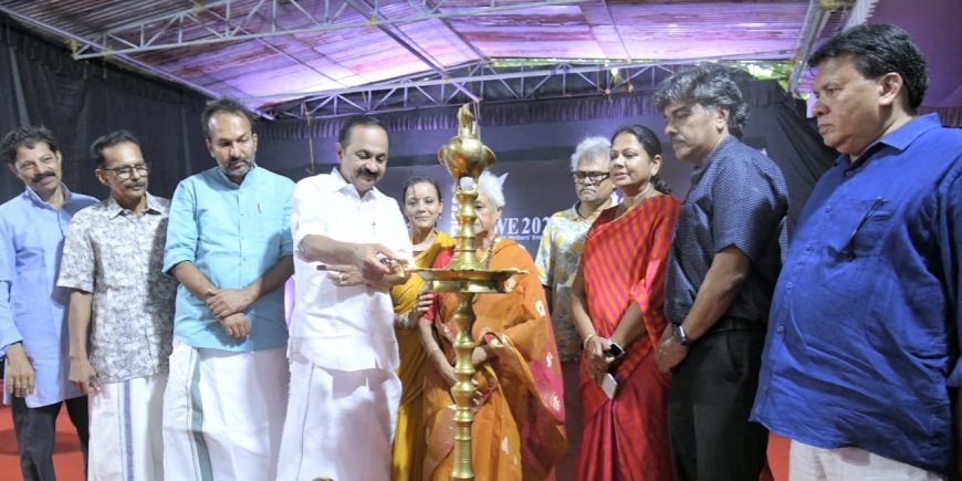 കലയും സാഹിത്യവും മനുഷ്യജീവിതത്തെ നവീകരിക്കുമെന്ന് മുഖ്യമന്ത്രി വി.ഡി. സതീശൻ