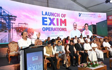 വിഴിഞ്ഞം തുറമുഖം ലോകത്തിലേക്കുള്ള കേരളത്തിന്റെ വികസന കവാടം : മുഖ്യമന്ത്രി