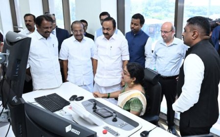 വിഴിഞ്ഞം അന്താരാഷ്ട്ര തുറമുഖം: പ്രവർത്തനങ്ങൾ വിലയിരുത്തി മുഖ്യമന്ത്രി
