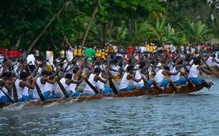 കലാരൂപങ്ങളും വാദ്യമേളങ്ങളുമായി ആലപ്പുഴ നഗരം; നെഹ്റു ട്രോഫി വള്ളംകളിക്ക് മുന്നോടിയായി വർണ്ണാഭമായ സാംസ്കാരിക ഘോഷയാത്ര