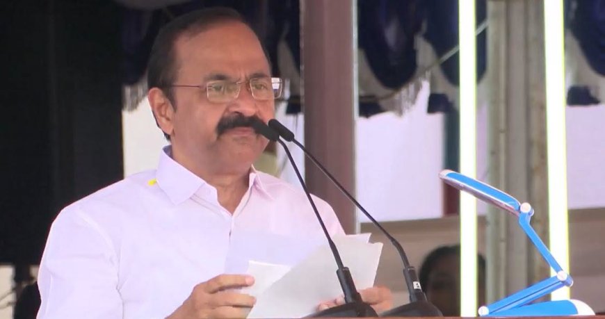 ഇന്ത്യയെന്ന വികാരം മനസ്സിൽ സൂക്ഷിച്ചു പുതുയുഗ കേരളത്തിനായി മുന്നേറാം: മുഖ്യമന്ത്രി വി ഡി സതീശൻ