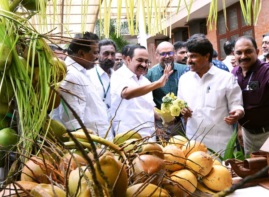 കേന്ദ്രം നാളികേര മൂല്യവർദ്ധിത പാർക്ക് അനുവദിച്ചാൽ പൂർണ പിന്തുണ നൽകുമെന്ന് മുഖ്യമന്ത്രി